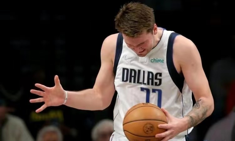  申京制霸内线火箭双加时力克独行侠取四连胜